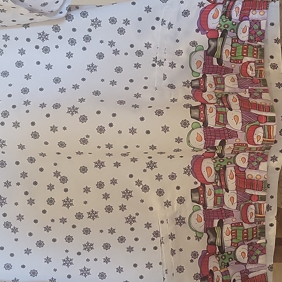 Christmas scrub top with snowman front border - Picture 2 of 4